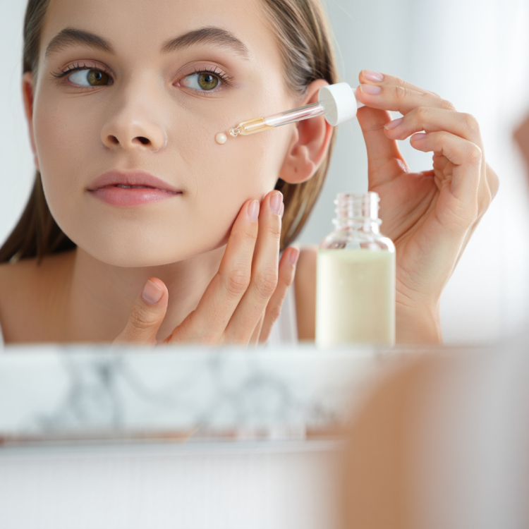 Retinol for Reducing the Signs of Aging